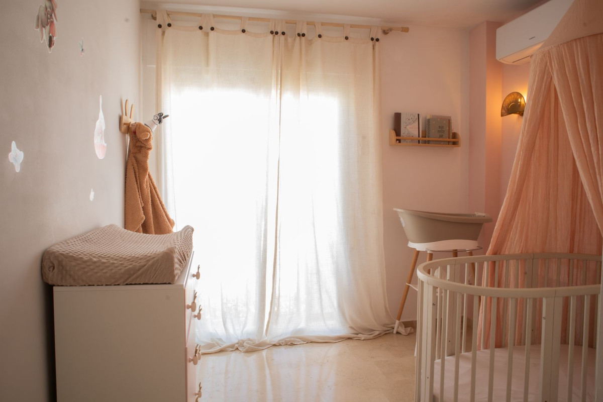 Huis te koop in Nueva Andalucía | 4 slaapkamers H5148199
