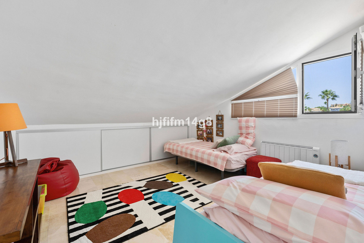 Huis te koop in Nueva Andalucía | 5 slaapkamers H5148343
