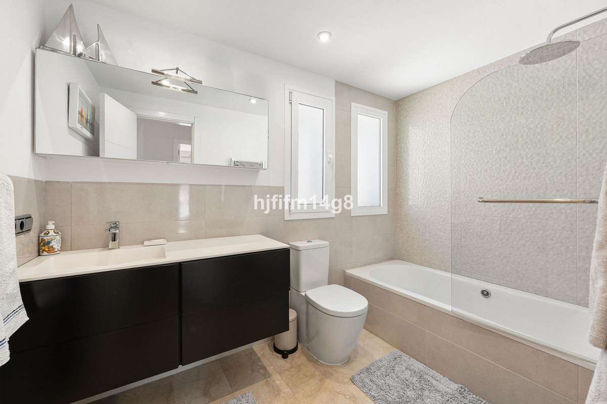 Huis te koop in Nueva Andalucía | 5 slaapkamers H5148343