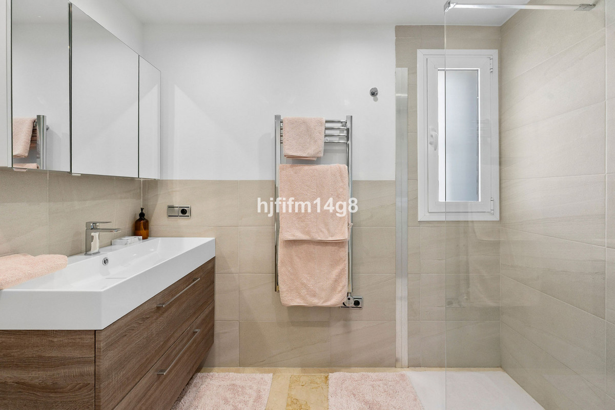 Huis te koop in Nueva Andalucía | 5 slaapkamers H5148343