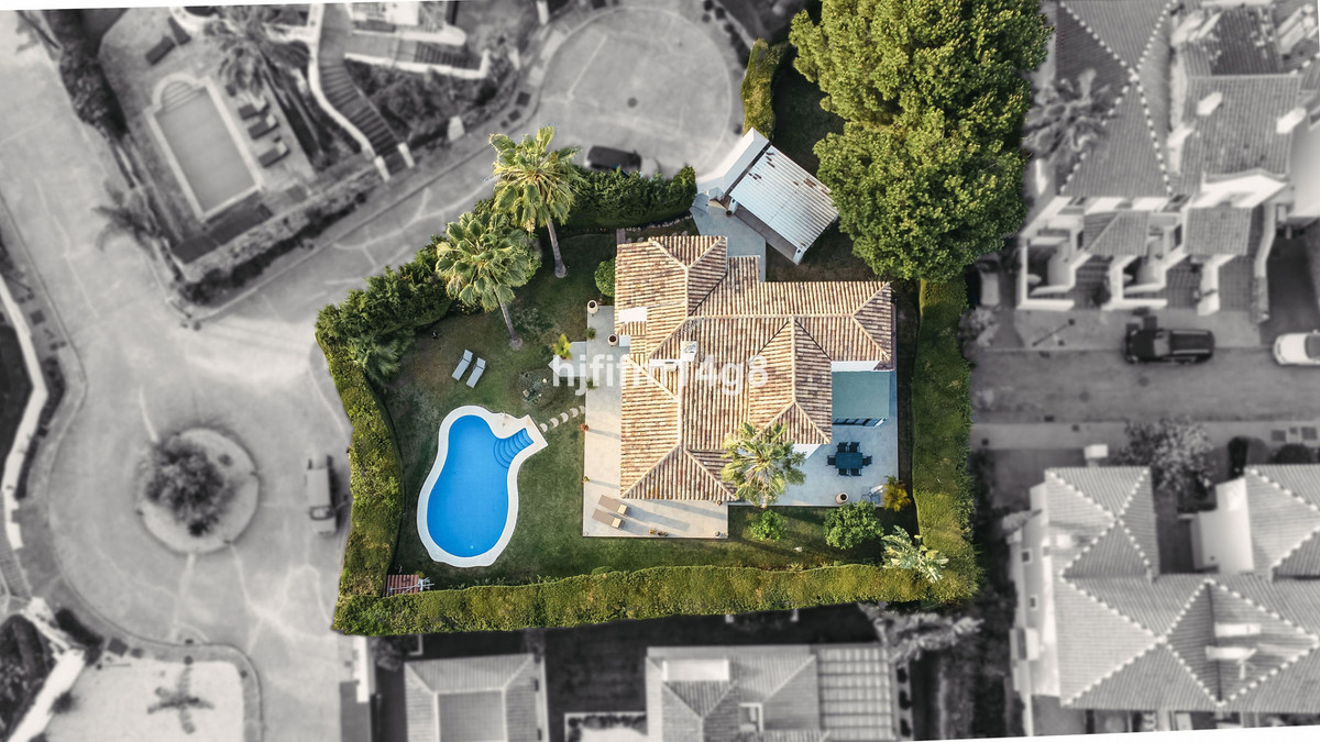 Huis te koop in Nueva Andalucía | 5 slaapkamers H5148343