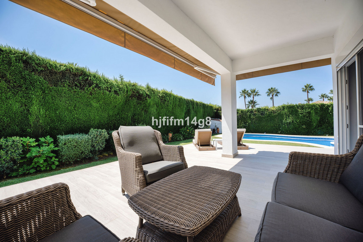 Huis te koop in Nueva Andalucía | 5 slaapkamers H5148343