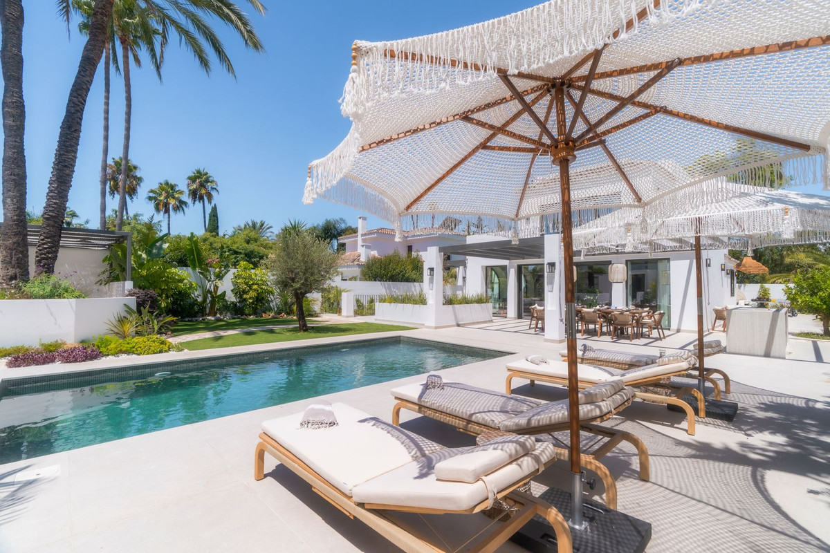 Huis te koop in Nueva Andalucía | 6 slaapkamers H5150767