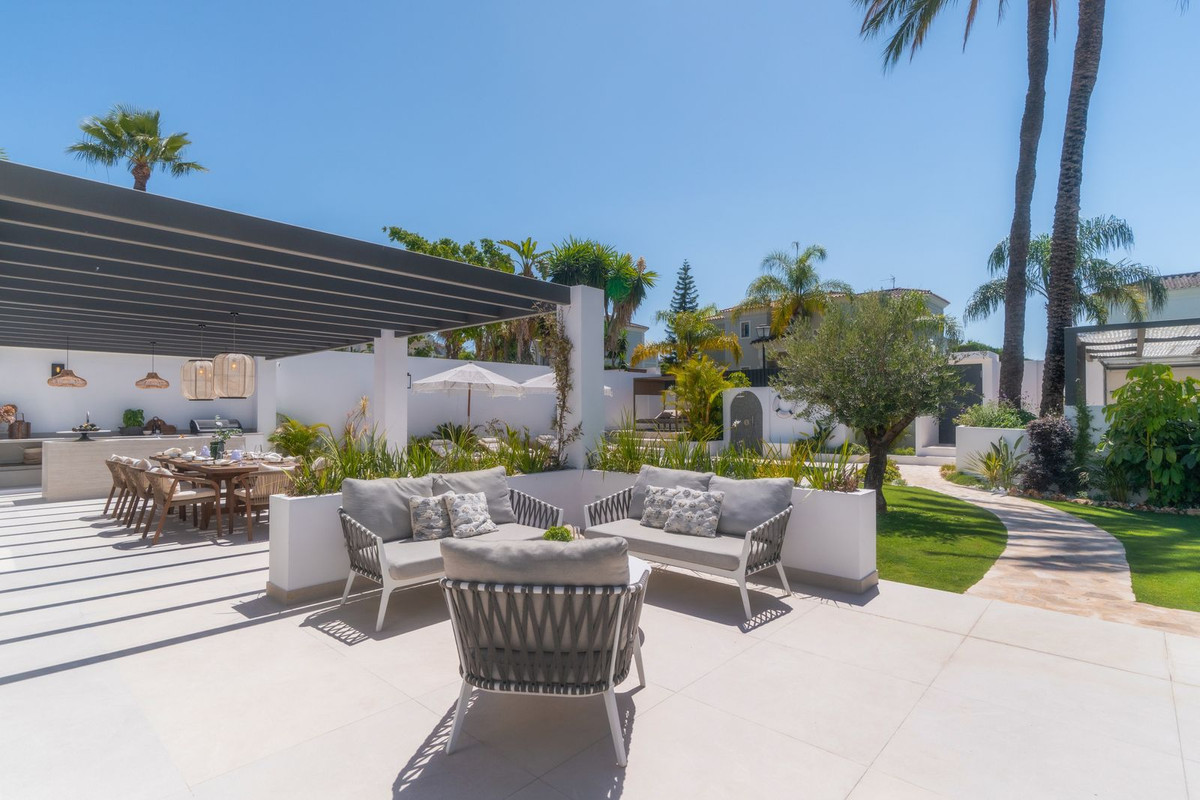 Huis te koop in Nueva Andalucía | 6 slaapkamers H5150767