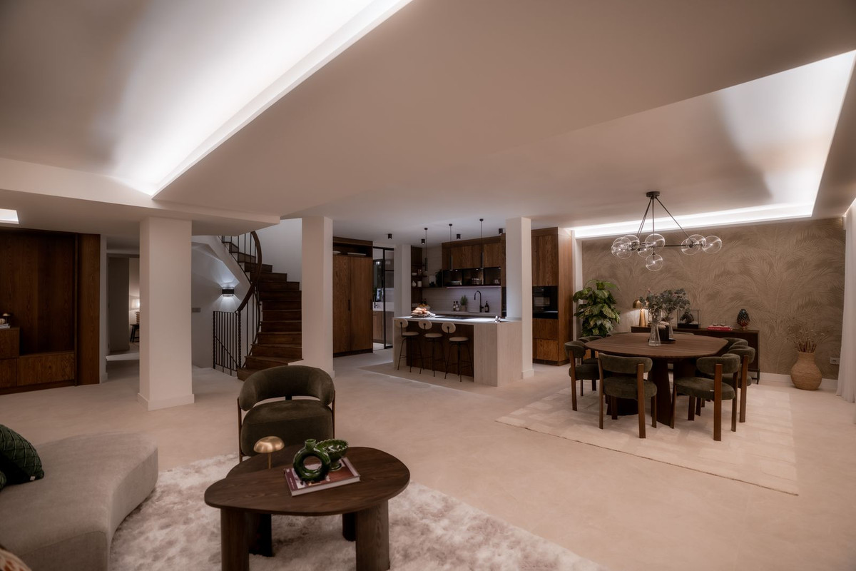 Huis te koop in Nueva Andalucía | 6 slaapkamers H5150767