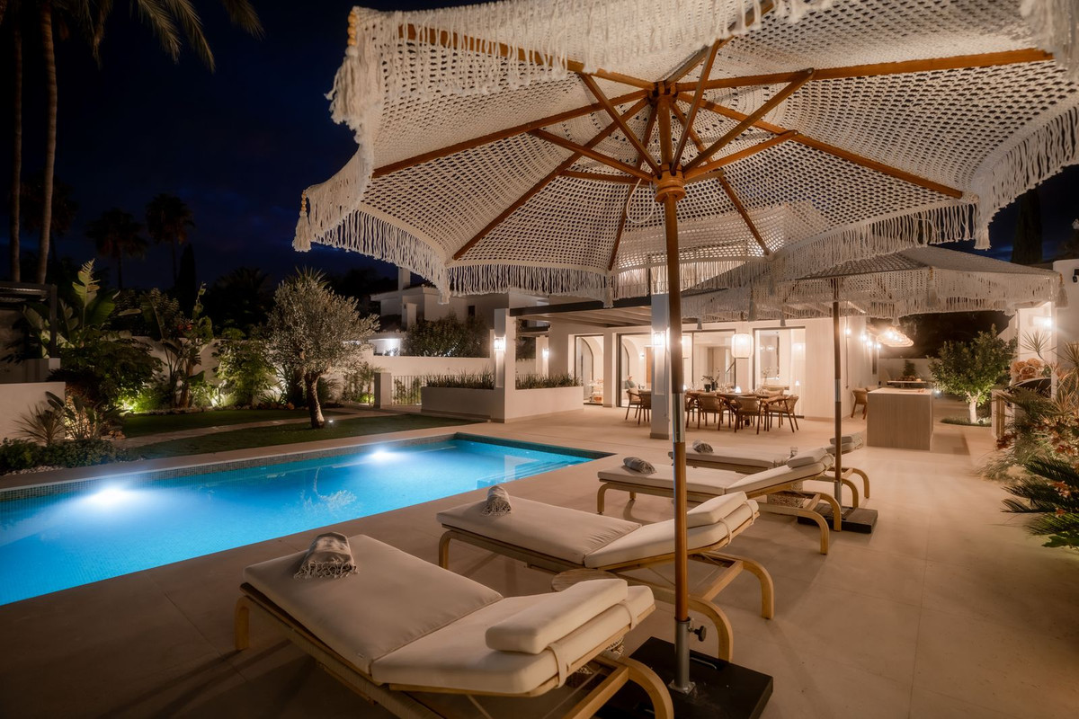 Huis te koop in Nueva Andalucía | 6 slaapkamers H5150767
