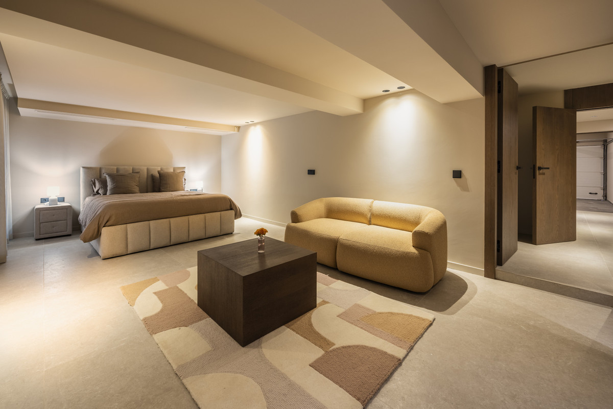 Huis te koop in Nueva Andalucía | 5 slaapkamers H5150824