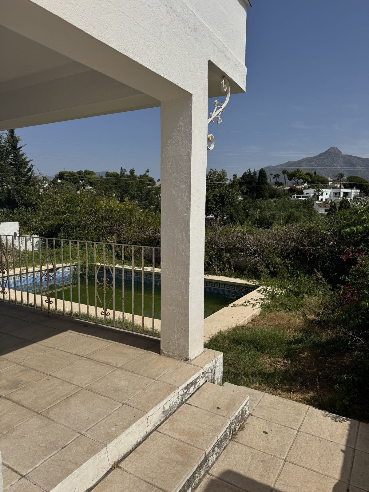 Huis te koop in Nueva Andalucía | 6 slaapkamers H5150923