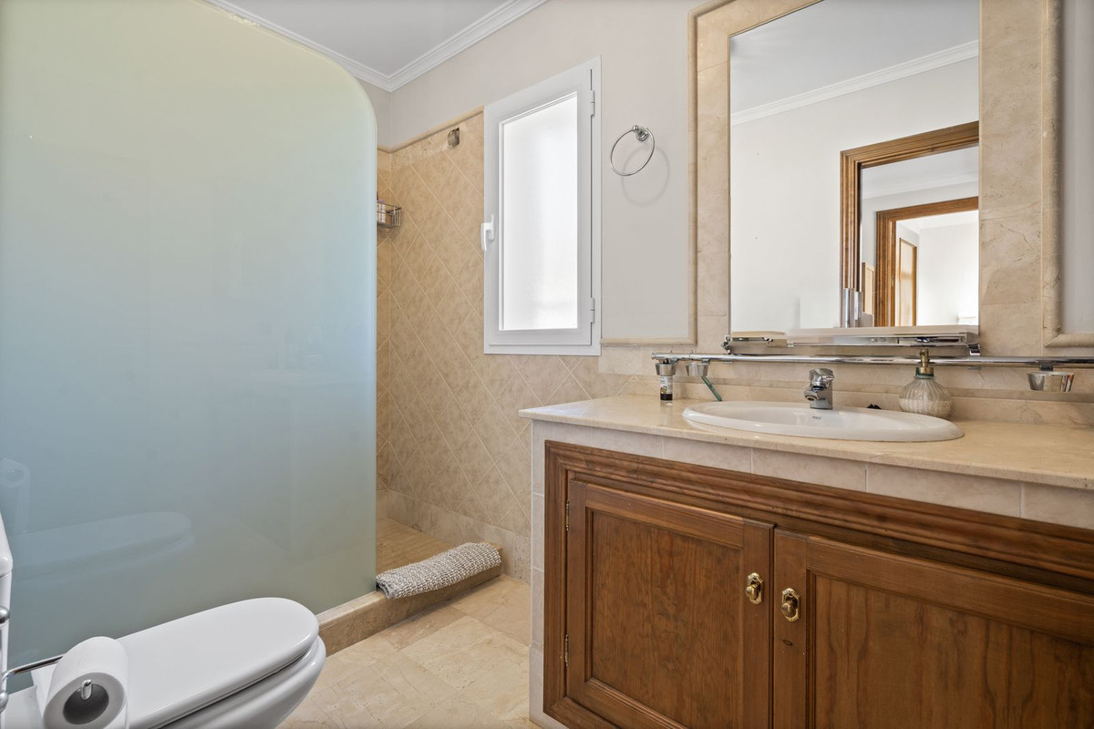 Huis te koop in Nueva Andalucía | 5 slaapkamers H5153674
