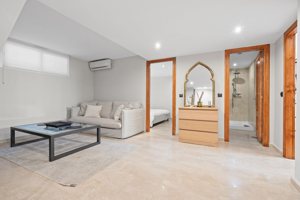 Huis te koop in Nueva Andalucía | 5 slaapkamers H5153674