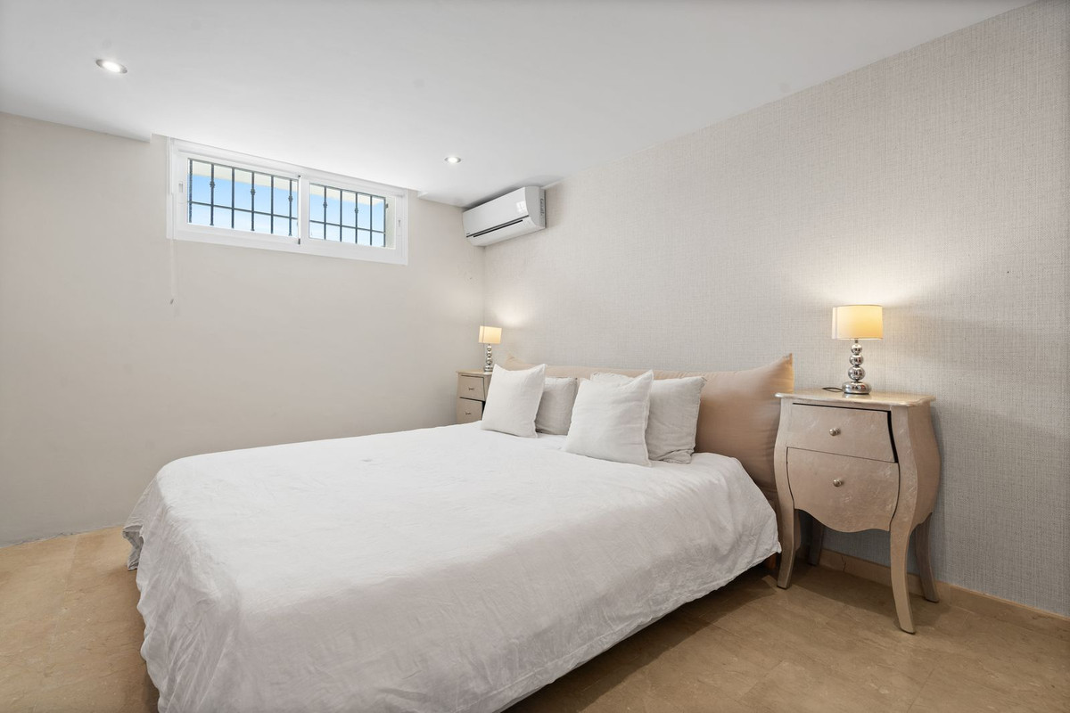 Huis te koop in Nueva Andalucía | 5 slaapkamers H5153674
