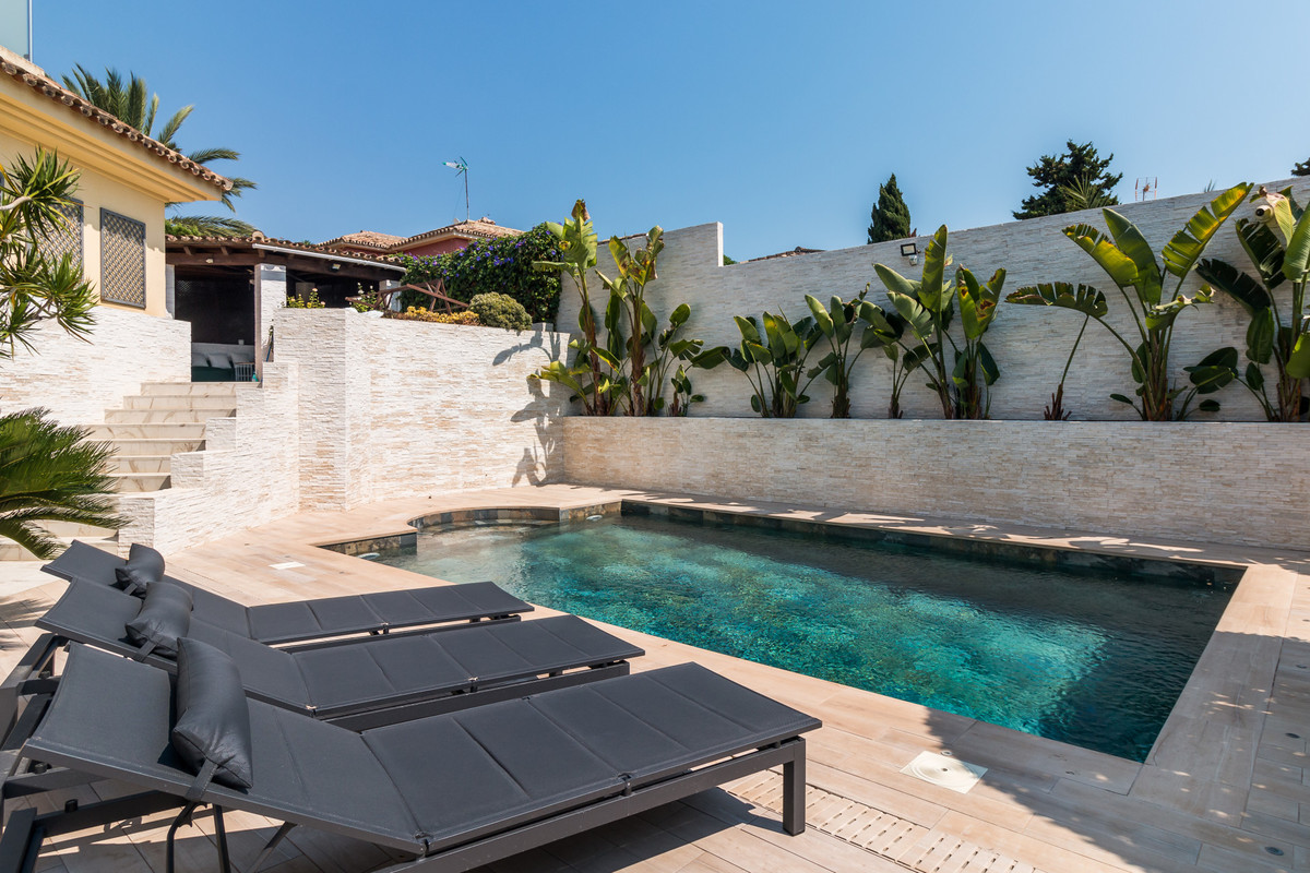 Huis te koop in Nueva Andalucía | 4 slaapkamers H5157496