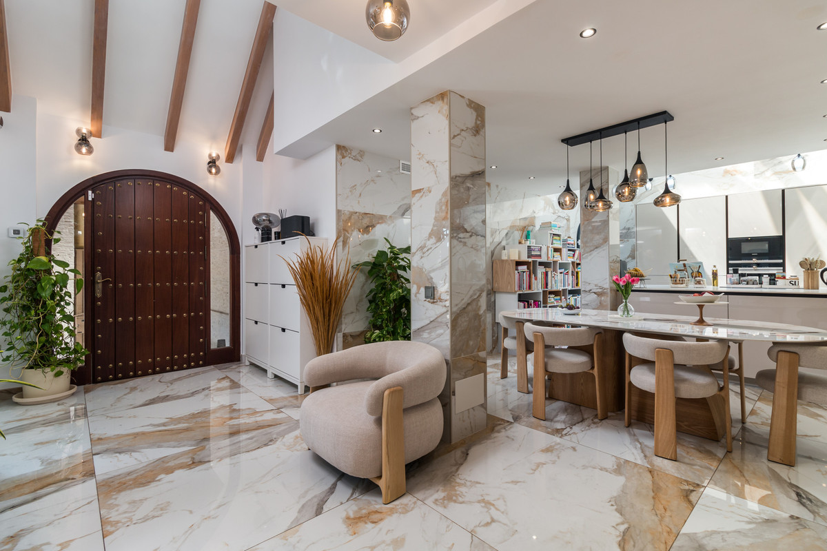 Huis te koop in Nueva Andalucía | 4 slaapkamers H5157496