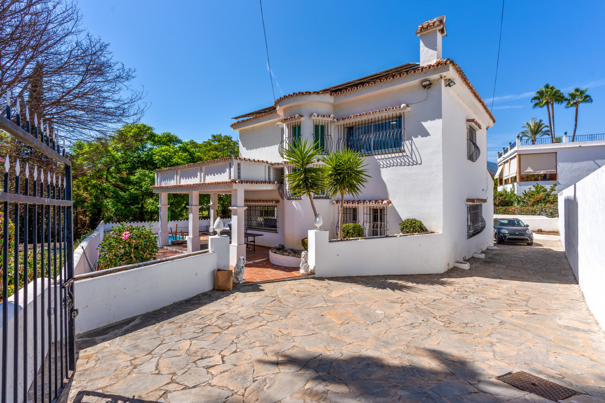 Huis te koop in Nueva Andalucía | 5 slaapkamers H5160304
