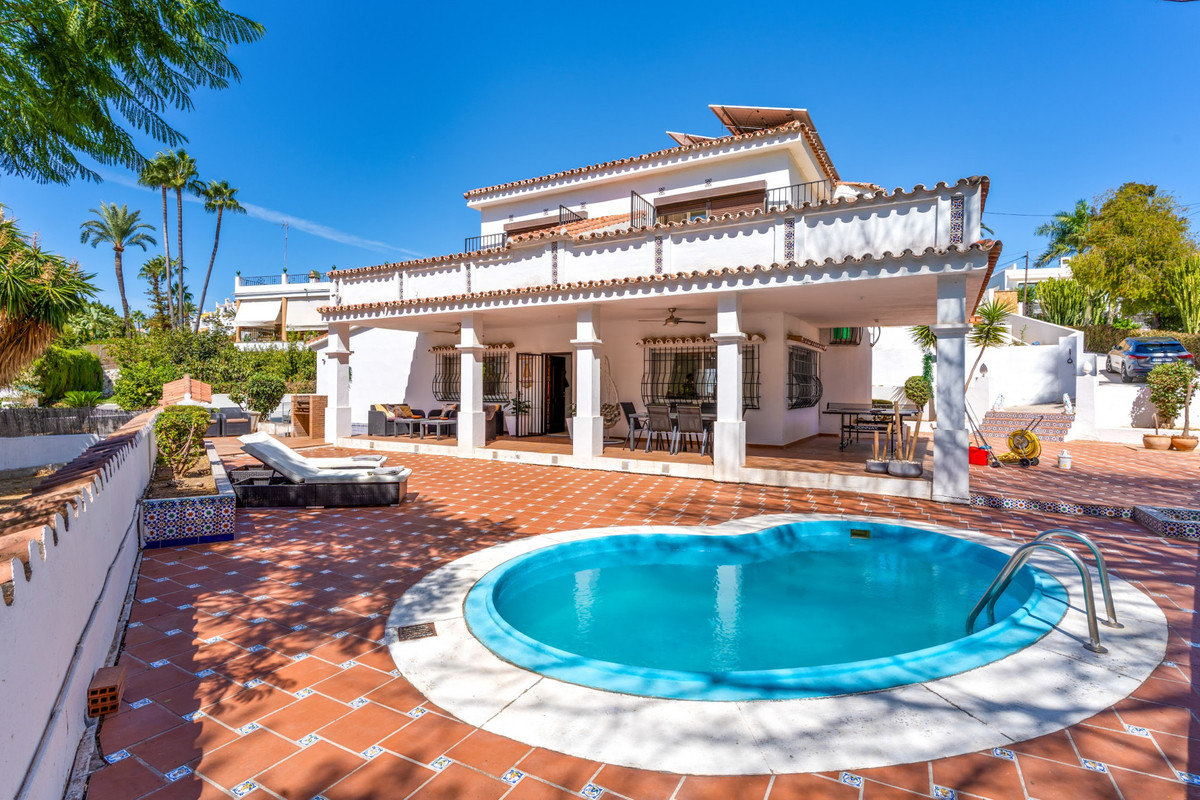 Huis te koop in Nueva Andalucía | 5 slaapkamers H5160304