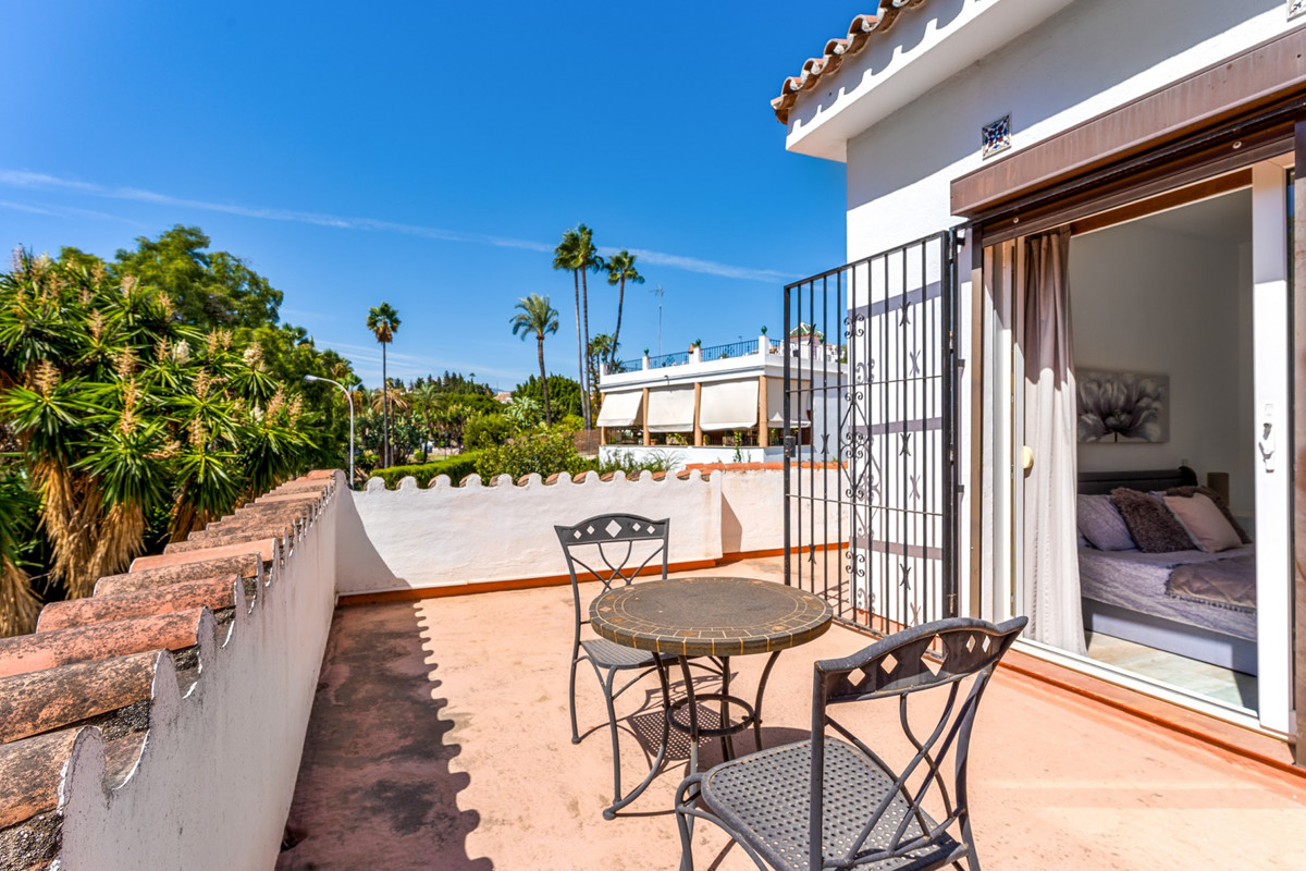 Huis te koop in Nueva Andalucía | 5 slaapkamers H5160304