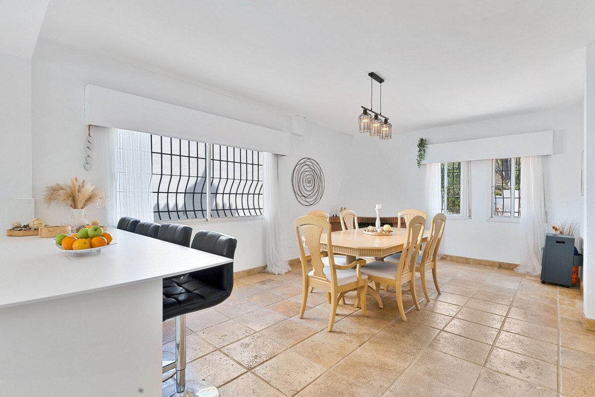 Huis te koop in Nueva Andalucía | 5 slaapkamers H5160304