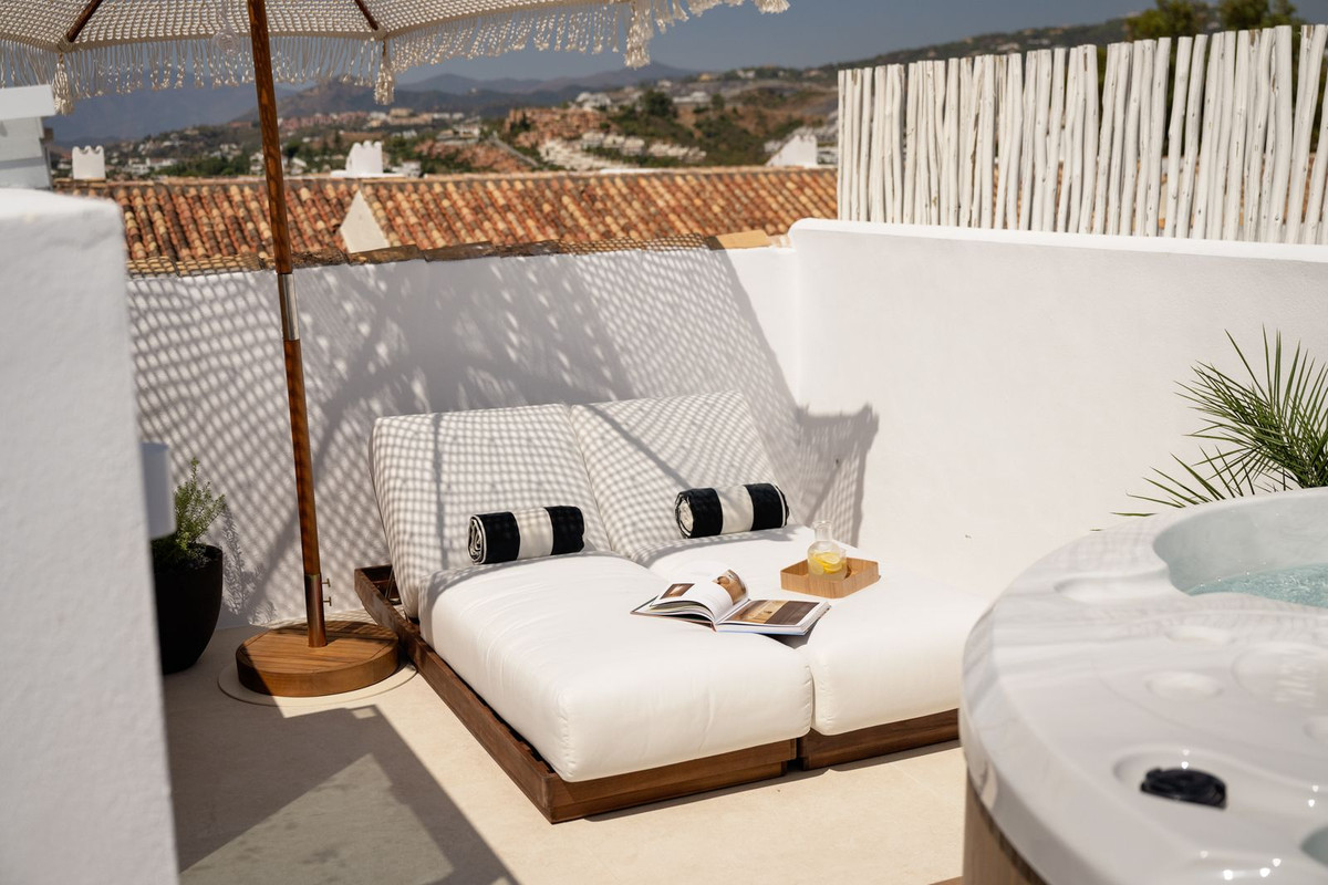 Huis te koop in Nueva Andalucía | 4 slaapkamers H5161279