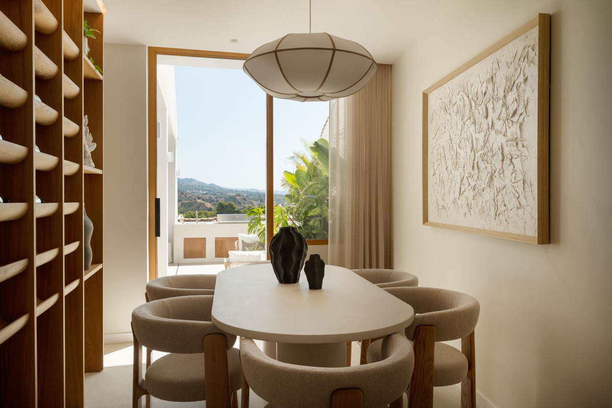 Huis te koop in Nueva Andalucía | 4 slaapkamers H5161279