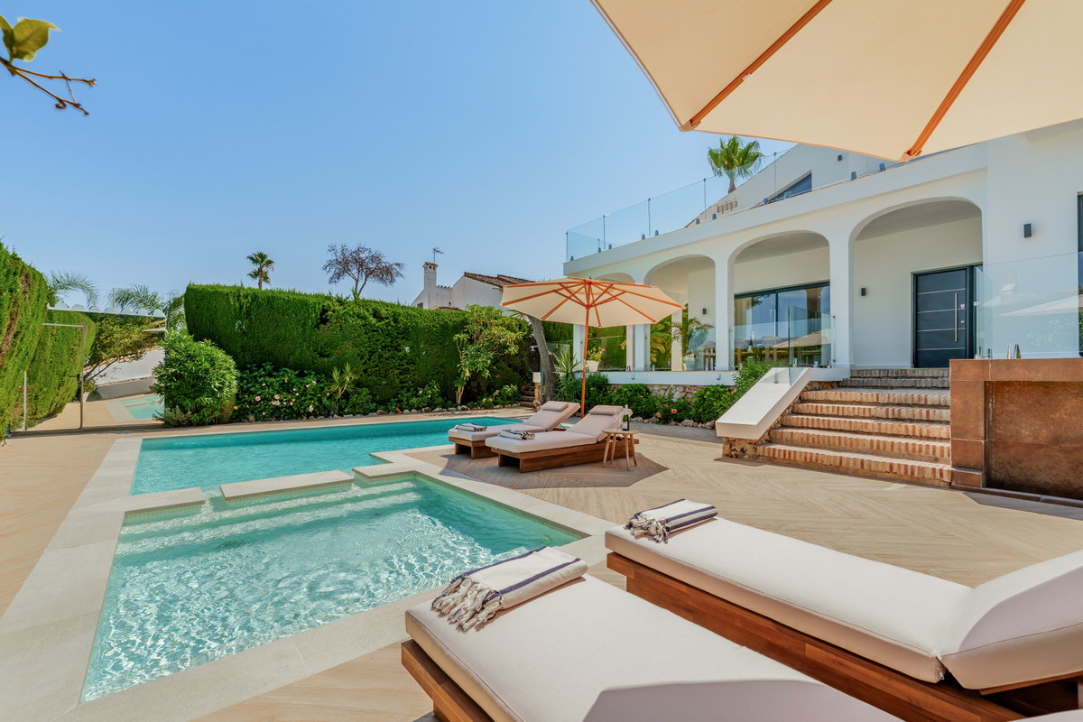 Huis te koop in Nueva Andalucía | 4 slaapkamers H5161495