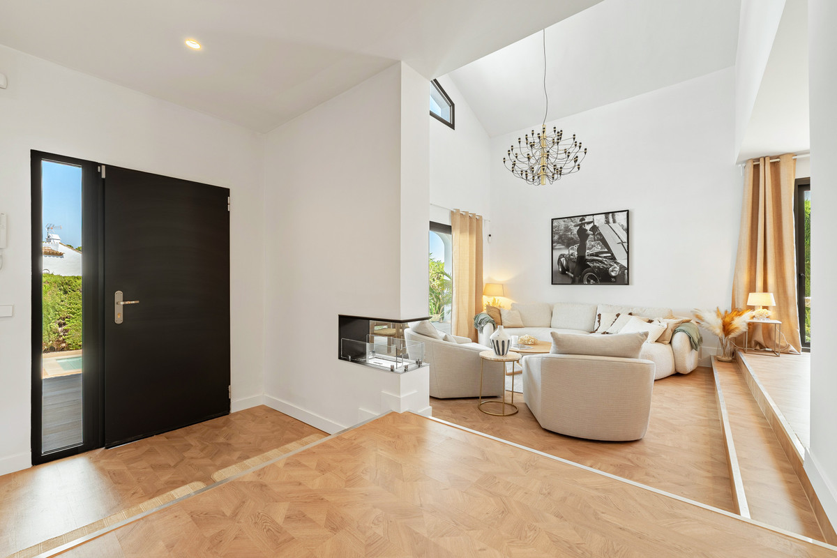 Huis te koop in Nueva Andalucía | 4 slaapkamers H5161495