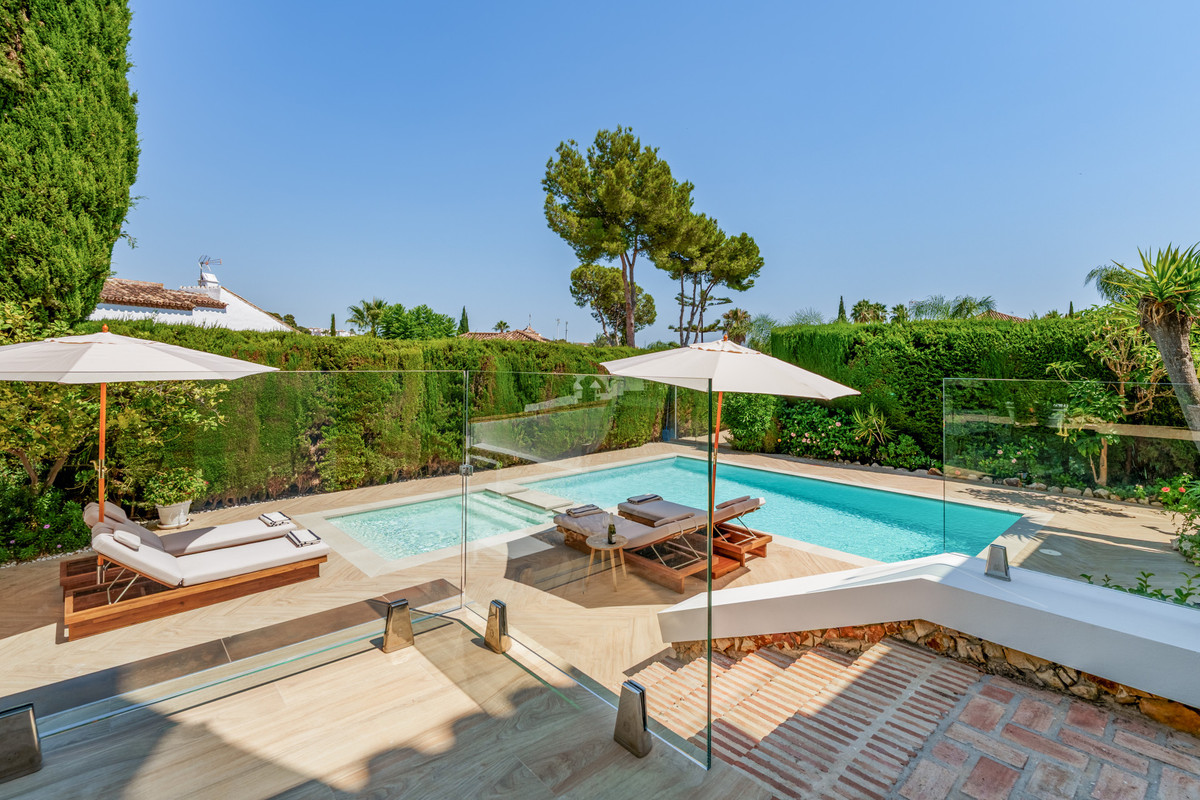 Huis te koop in Nueva Andalucía | 4 slaapkamers H5161495