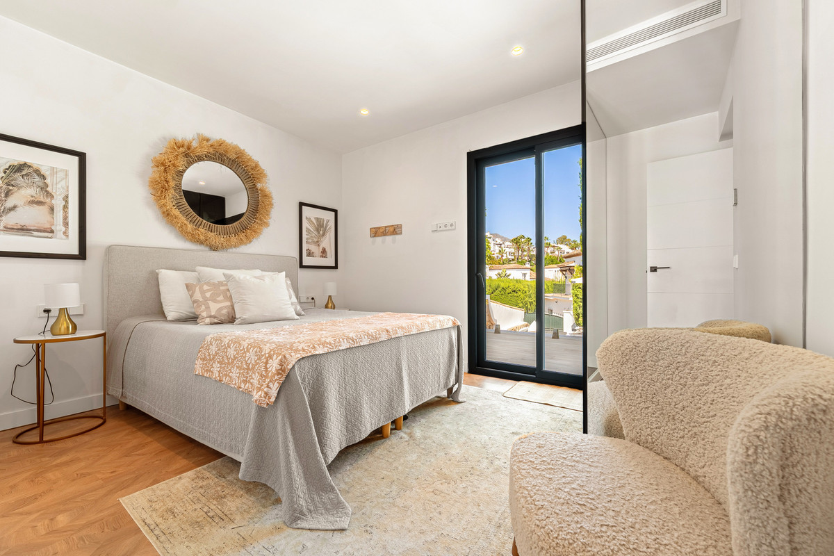 Huis te koop in Nueva Andalucía | 4 slaapkamers H5161495