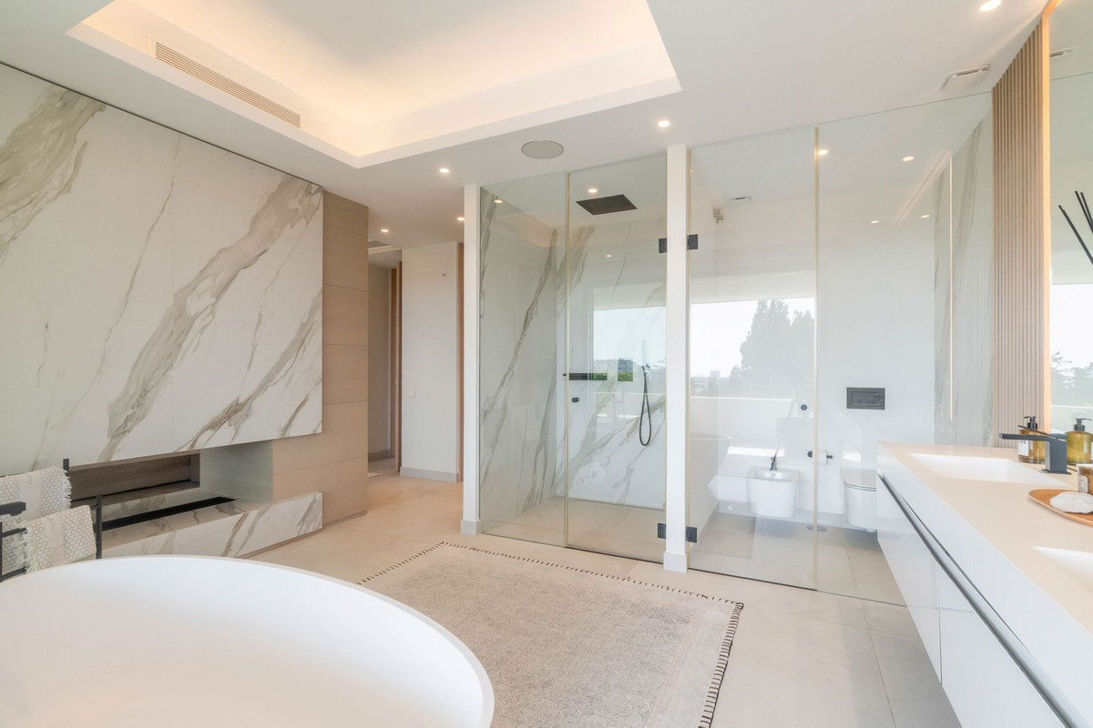 Huis te koop in Nueva Andalucía | 3 slaapkamers H5162476