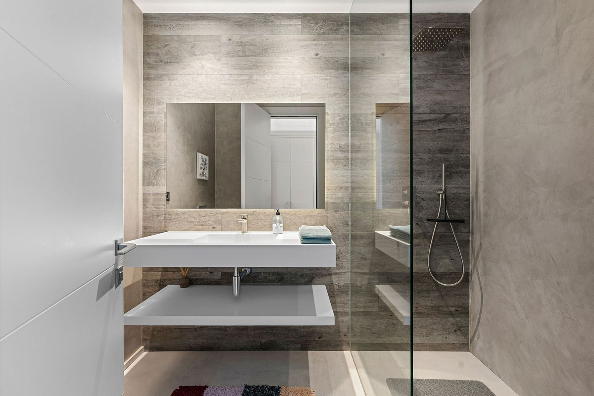 Property main view 33