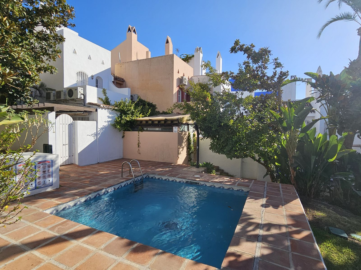 Huis te koop in Nueva Andalucía | 5 slaapkamers H5184103