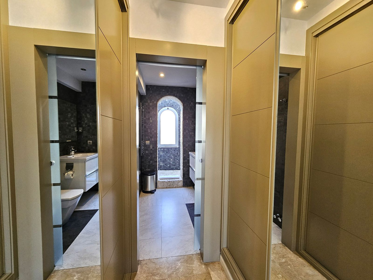 Huis te koop in Nueva Andalucía | 5 slaapkamers H5184103