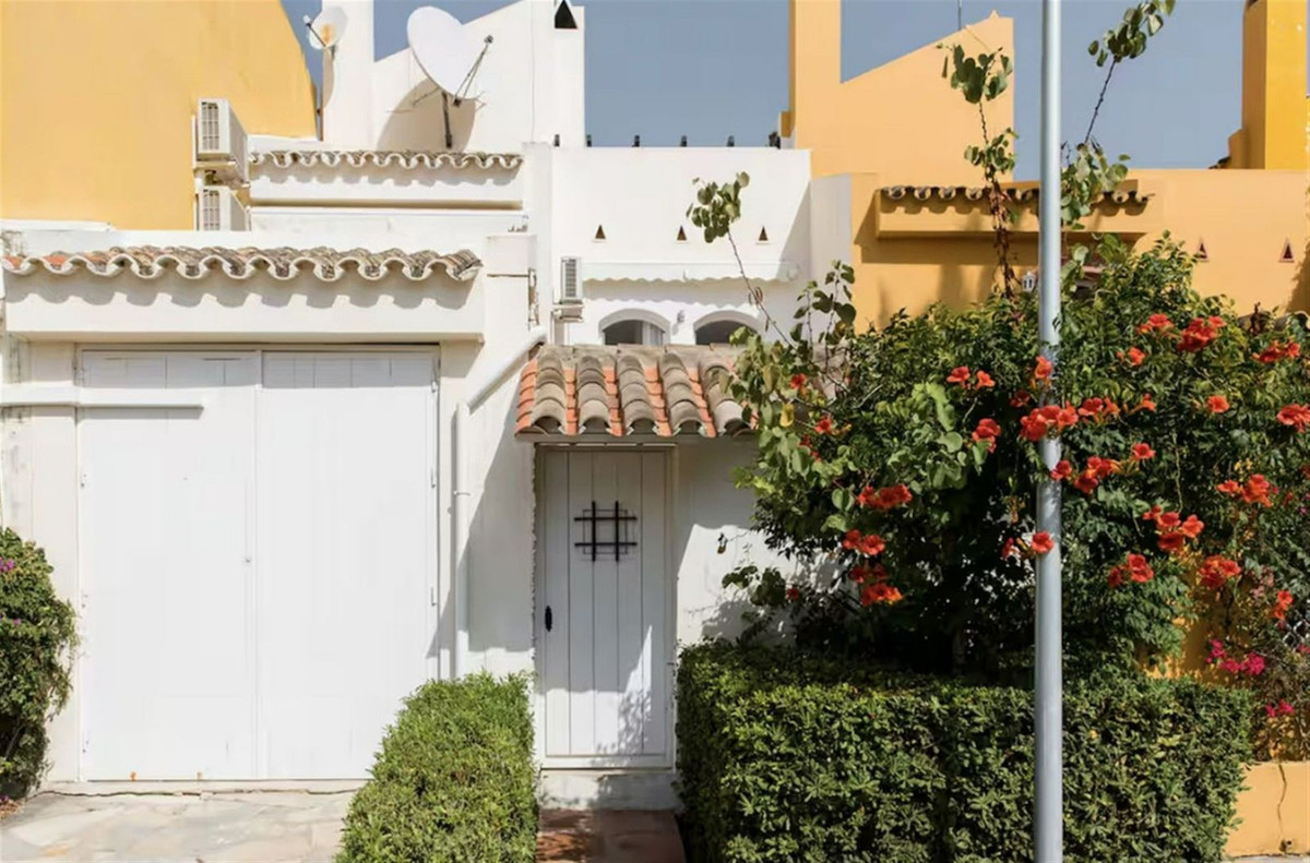 Huis te koop in Nueva Andalucía | 5 slaapkamers H5184103