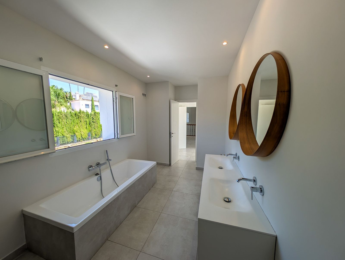 Property main view 48