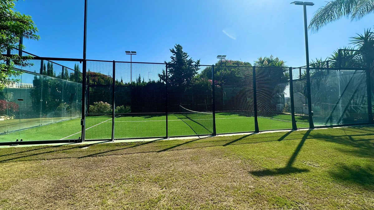 Huis te koop in Nueva Andalucía | 7 slaapkamers H5211730