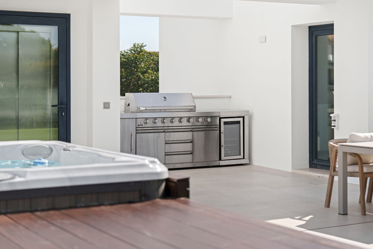 Property main view 33