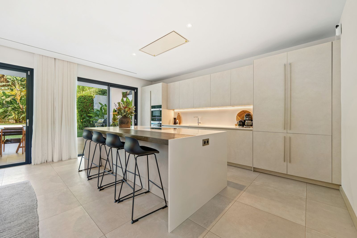 Property main view 46