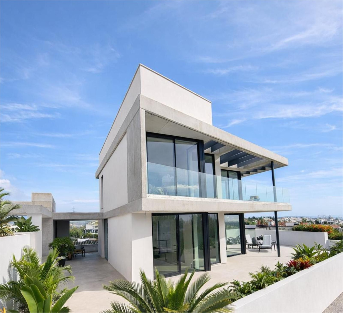 Huis te koop in Nueva Andalucía | 4 slaapkamers H5232193