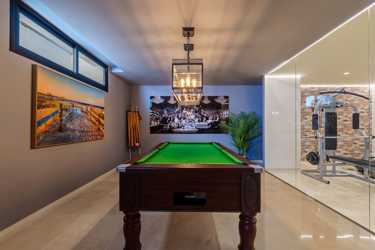 Huis te koop in Nueva Andalucía | 6 slaapkamers H5232697