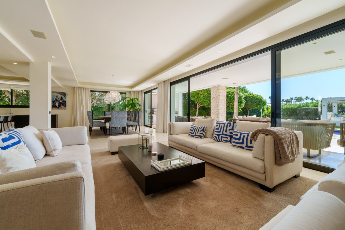 Huis te koop in Nueva Andalucía | 6 slaapkamers H5232697