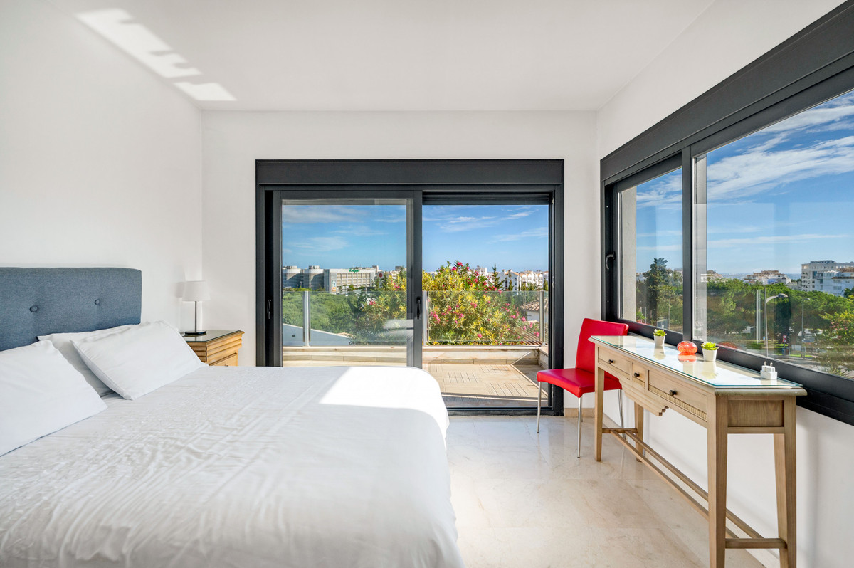 Huis te koop in Nueva Andalucía | 5 slaapkamers H5236993