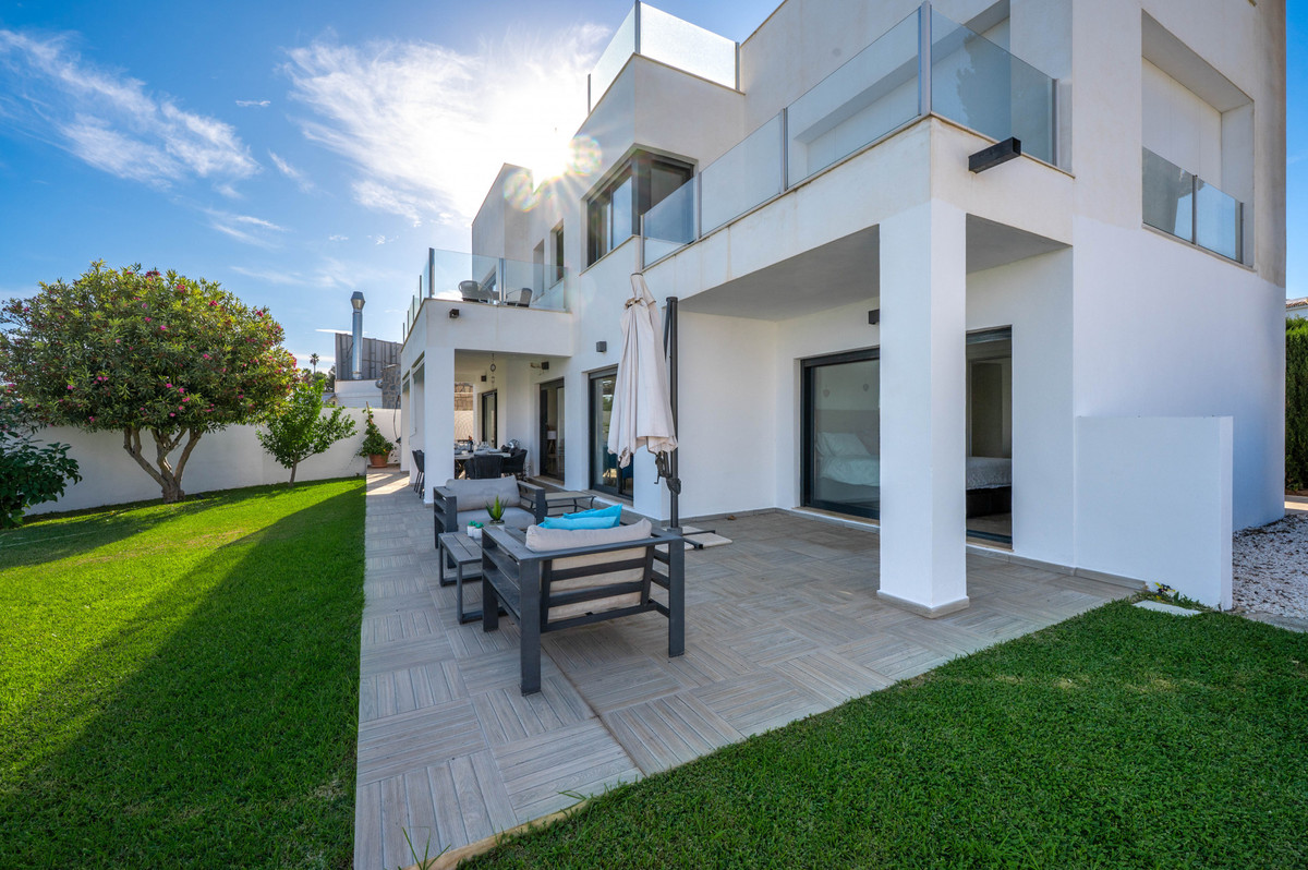 Huis te koop in Nueva Andalucía | 5 slaapkamers H5236993