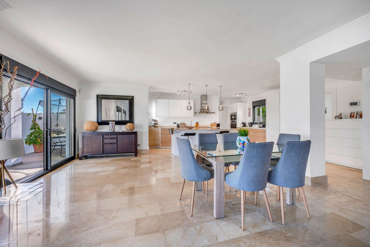 Huis te koop in Nueva Andalucía | 5 slaapkamers H5236993