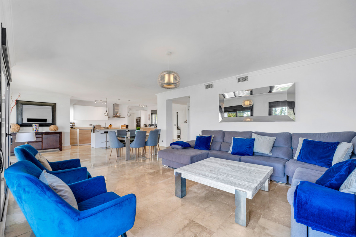 Huis te koop in Nueva Andalucía | 5 slaapkamers H5236993