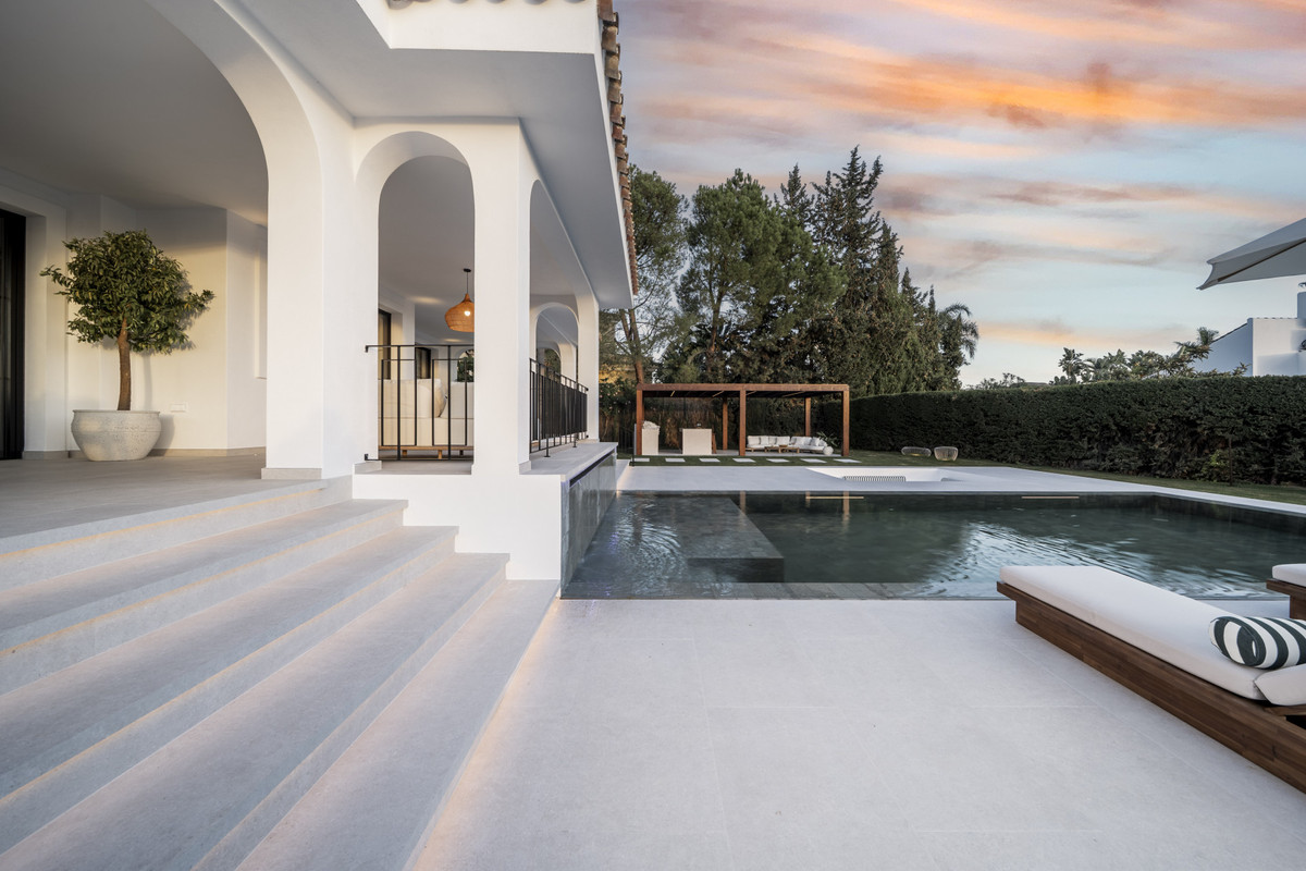 Huis te koop in Nueva Andalucía | 5 slaapkamers H5253808