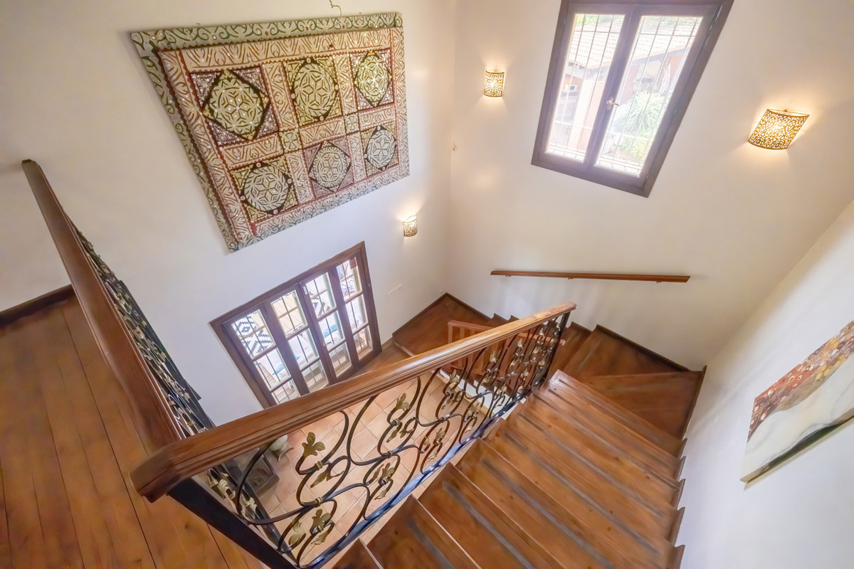 Huis te koop in Nueva Andalucía | 5 slaapkamers H5256244