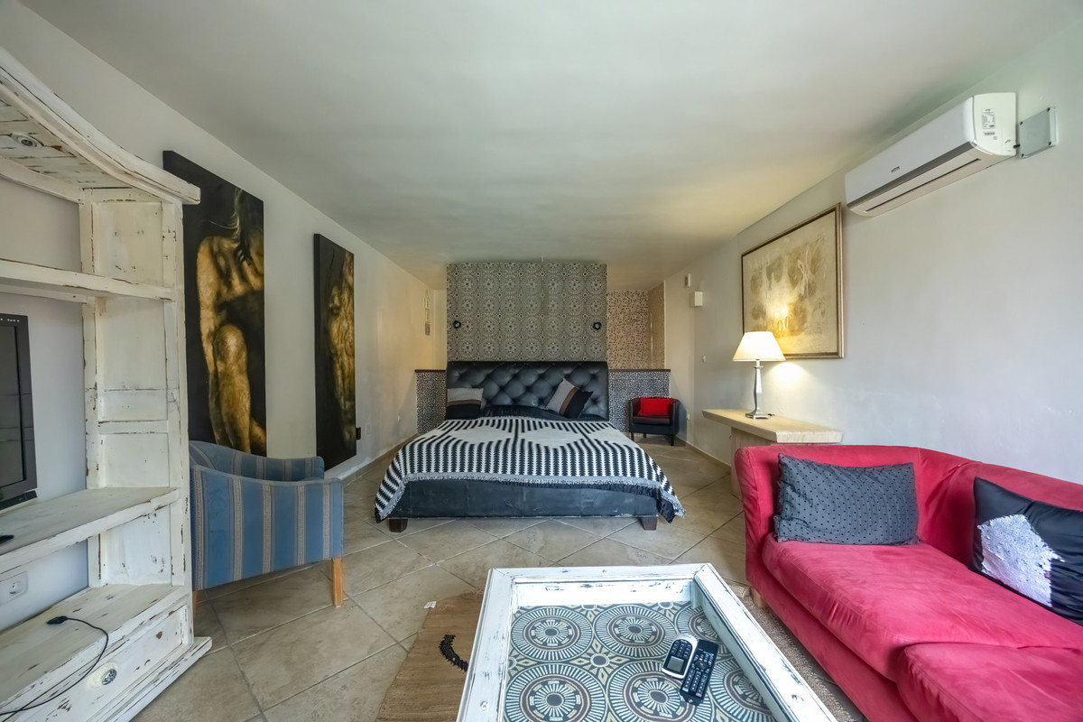 Huis te koop in Nueva Andalucía | 5 slaapkamers H5256244