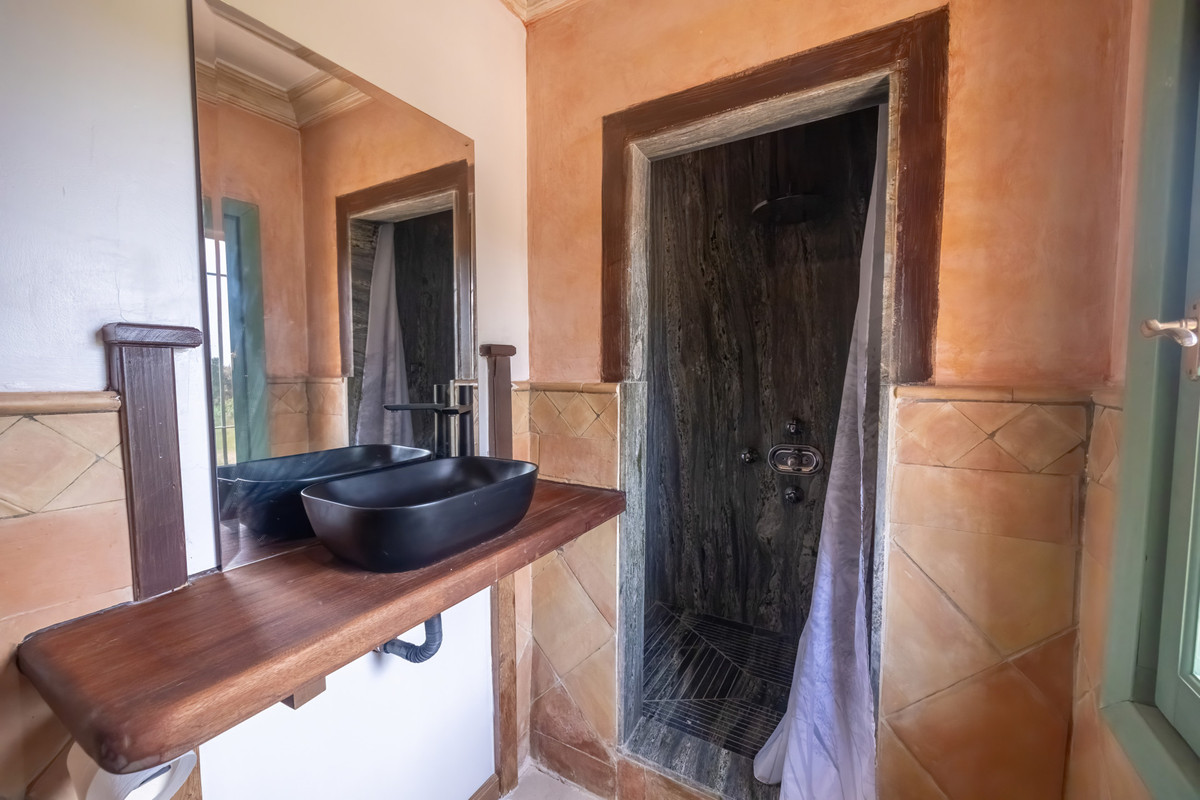 Huis te koop in Nueva Andalucía | 5 slaapkamers H5256244