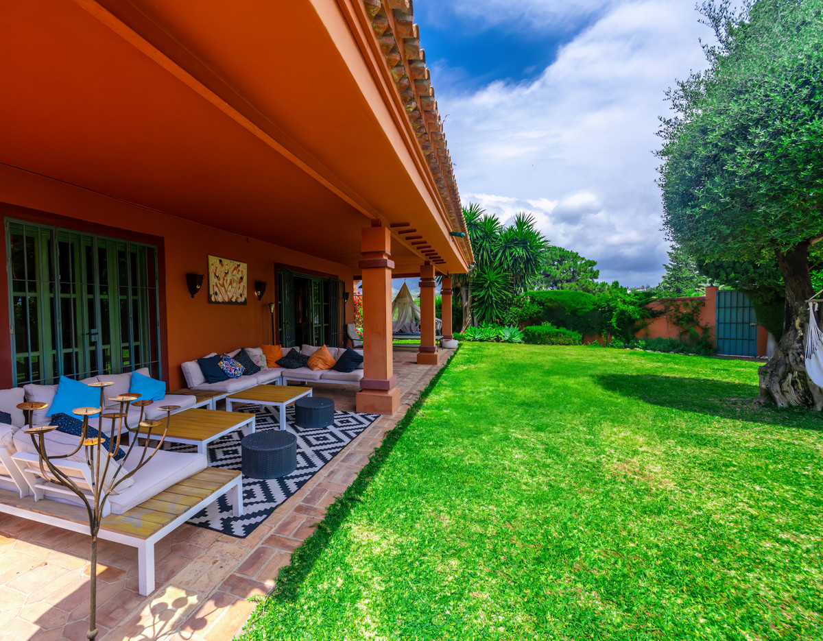 Huis te koop in Nueva Andalucía | 5 slaapkamers H5256244