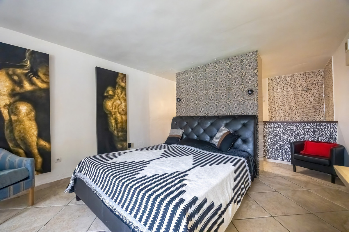 Huis te koop in Nueva Andalucía | 5 slaapkamers H5256244