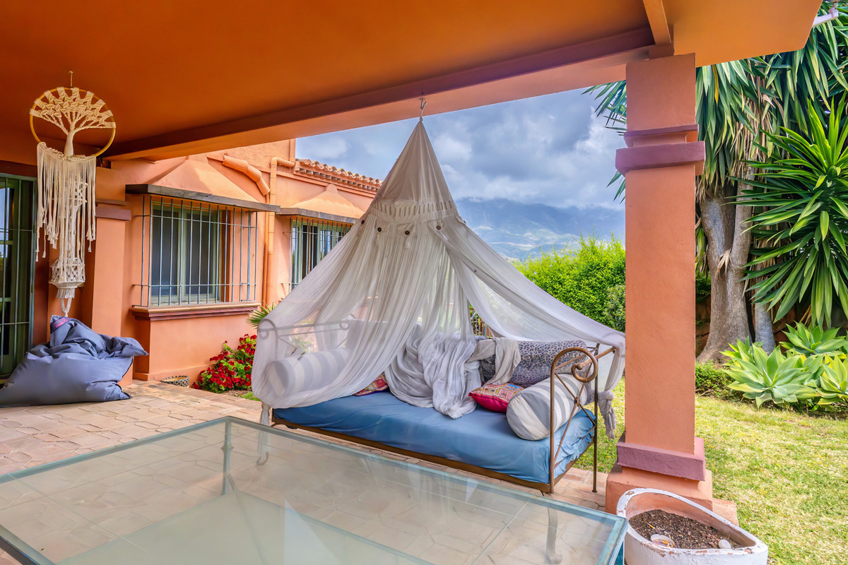 Huis te koop in Nueva Andalucía | 5 slaapkamers H5256244